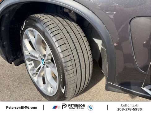Used 2018 BMW X5 xDrive50i w/ Executive Package AWD/4WD image 36