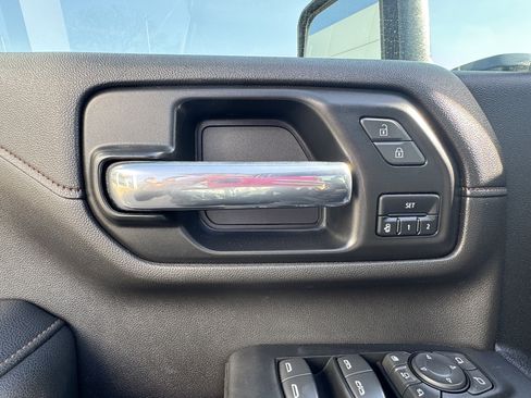 Used 2022 GMC Sierra 2500 AT4 w/ Gooseneck/5TH Wheel Package image 13