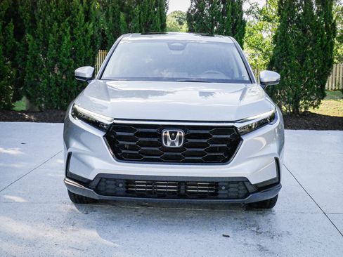 Used 2023 Honda CR-V EX-L image 3