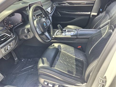 Used 2021 BMW 750i xDrive w/ Autobahn Package AWD/4WD image 10