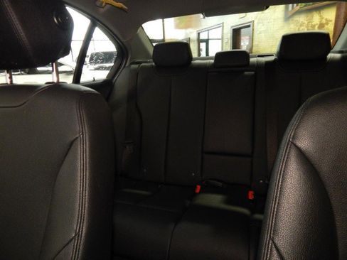 Used 2018 BMW 320i xDrive 320i xDrive AWD w/ Convenience Package image 34