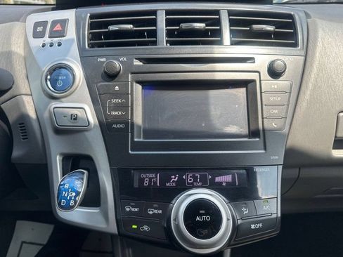 Used 2014 Toyota Prius V Two FWD image 14
