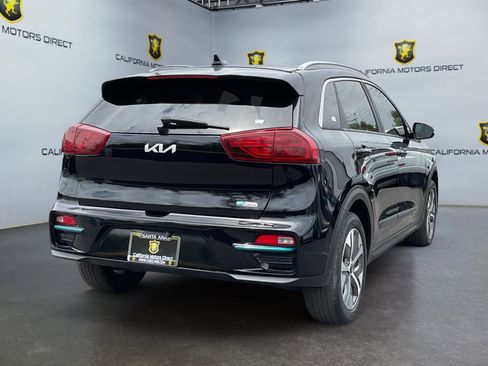 Used 2022 Kia Niro EX Premium FWD image 5