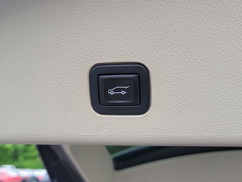 Used 2015 Cadillac SRX Performance w/ Driver Awareness Package FWD image 10