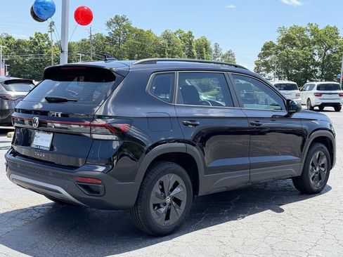 Used 2025 Volkswagen Taos S FWD image 5