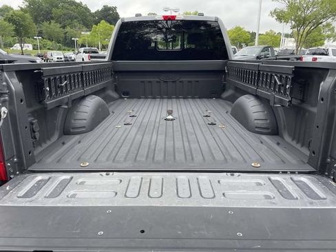 Used 2021 Ford F450 Limited w/ FX4 Off-Road Package AWD/4WD image 34