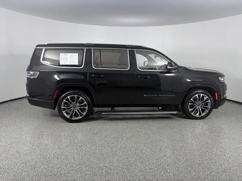 Used 2023 Jeep Grand Wagoneer Series III AWD/4WD image 8