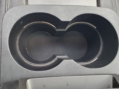 Used 2019 Lincoln MKT AWD image 27