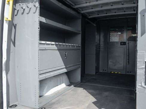 Used 2019 Mercedes-Benz Sprinter 144 image 9