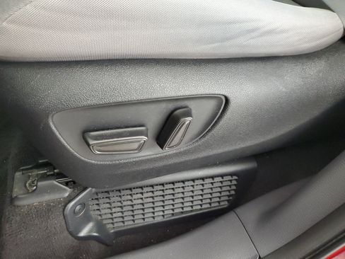 Certified 2023 Toyota Sienna LE FWD image 21