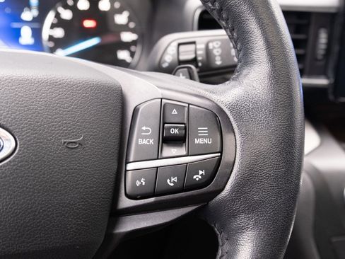 Used 2020 Ford Explorer XLT w/ Equipment Group 202A image 9