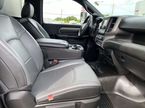 Used 2022 RAM 4500 Tradesman RWD image 10