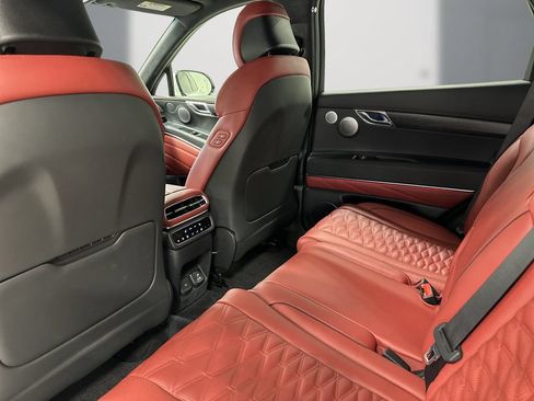 Certified 2025 Genesis GV80 3.5T AWD/4WD image 16