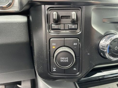 New 2026 Ford F350 Lariat w/ Black Appearance Package image 16