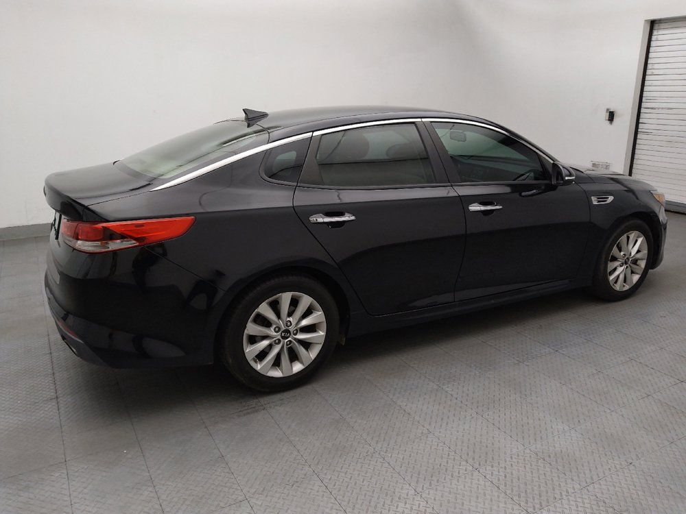 Used 2018 Kia Optima LX w/ 17" Alloy Wheels Package FWD image 10