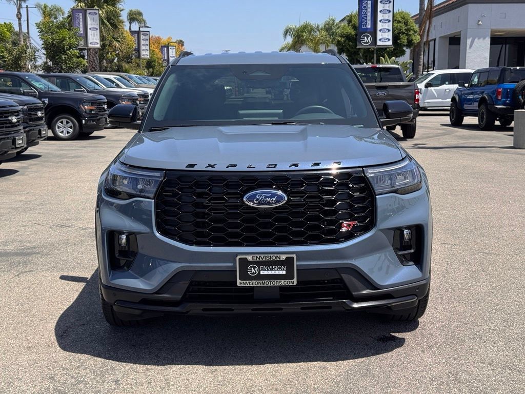 Used 2026 Ford Explorer ST RWD image 6
