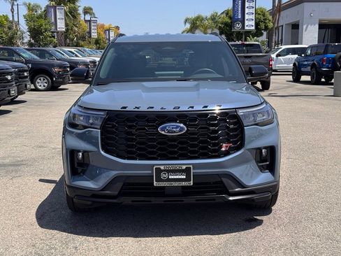 Used 2026 Ford Explorer ST RWD image 6