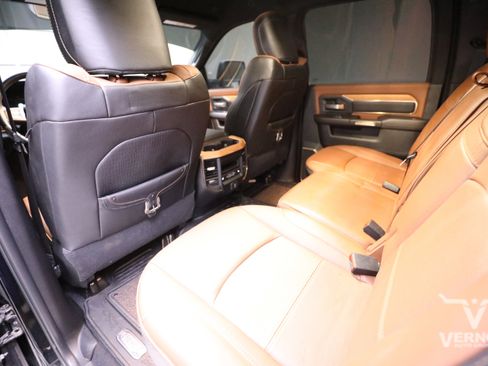 Used 2024 RAM 2500 Limited w/ Safety Group image 9