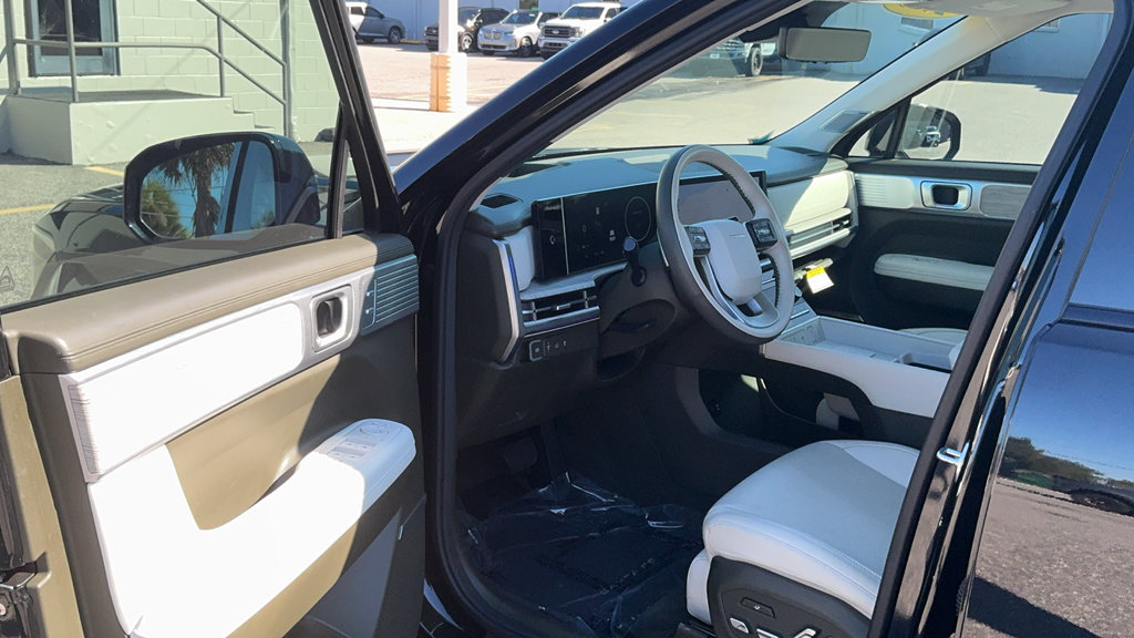 Used 2025 Hyundai Santa Fe Calligraphy FWD image 22