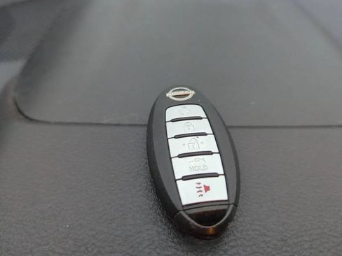 Used 2023 Nissan Altima 2.5 SV FWD image 25