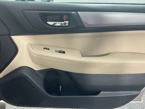 Used 2017 Subaru Legacy 2.5i Premium AWD/4WD image 13