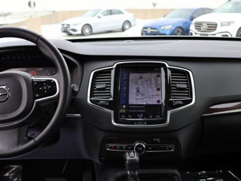 Used 2017 Volvo XC90 T6 Momentum w/ Momentum Plus Package image 25