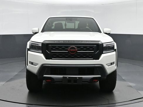 Used 2024 Nissan Frontier PRO-4X w/ Technology Package image 2