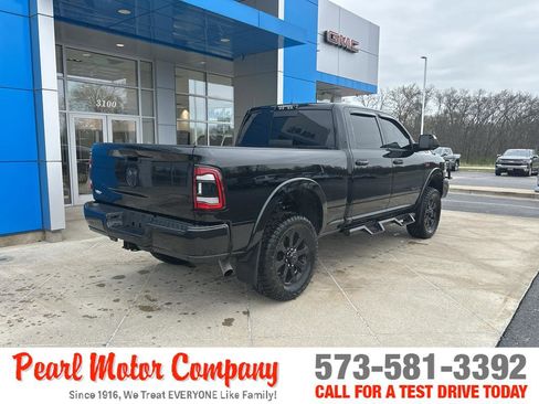 Used 2019 RAM 2500 Laramie w/ Black Appearance Package image 4