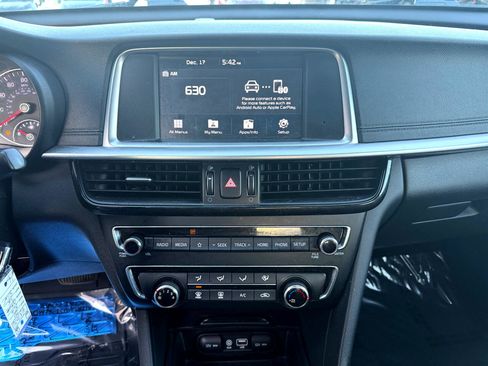 Used 2020 Kia Optima LX image 26