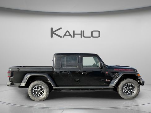 New 2026 Jeep Gladiator Rubicon w/ Steel Power Dome Hood Package AWD/4WD image 5