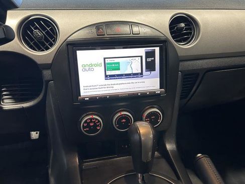 Used 2011 MAZDA MX-5 Miata Grand Touring image 17