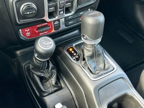 New 2026 Jeep Gladiator Mojave image 11