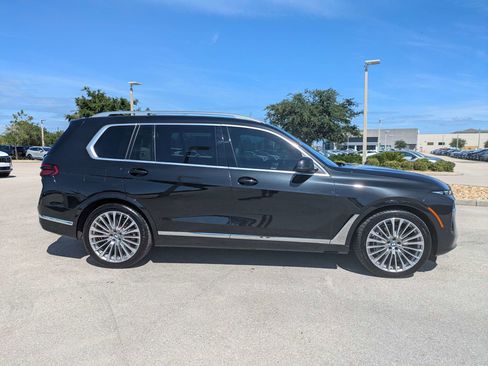 Used 2023 BMW X7 xDrive40i w/ Premium Package AWD/4WD image 4