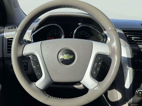 Used 2012 Chevrolet Traverse LS FWD image 27