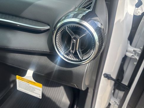 New 2026 Chevrolet Equinox LT w/ Convenience Package II image 34