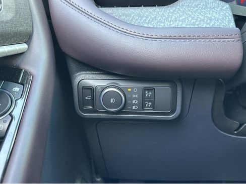 New 2026 Ford Explorer Platinum AWD/4WD image 32