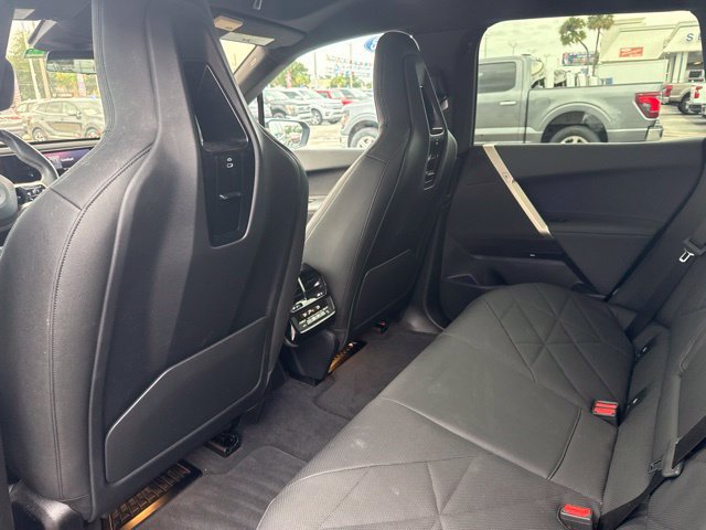 Used 2024 BMW iX xDrive50 AWD/4WD image 9