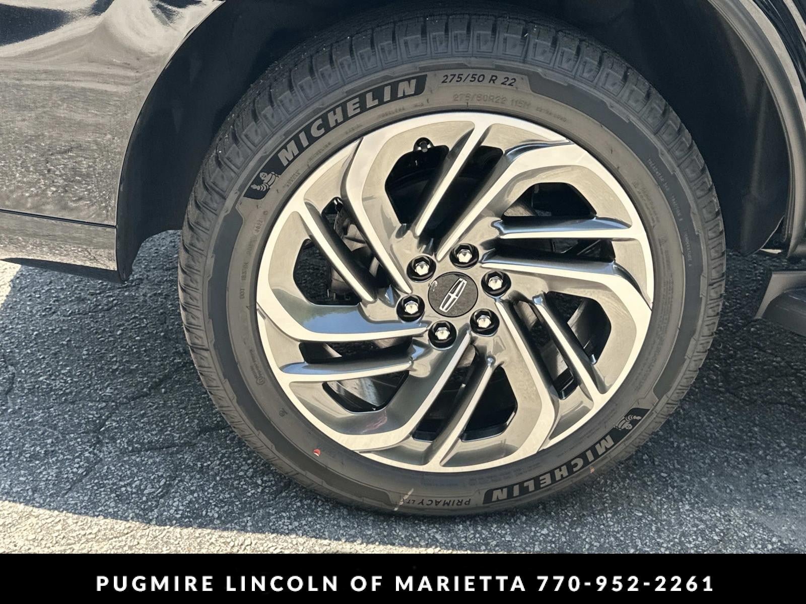 New 2026 Lincoln Navigator Premiere AWD/4WD image 18