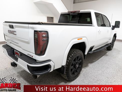 Used 2024 GMC Sierra 2500 AT4 w/ AT4 Premium Plus Package image 5