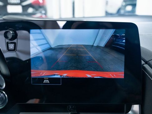 Used 2023 Chevrolet Corvette Stingray w/ Z51 Performance Package image 11