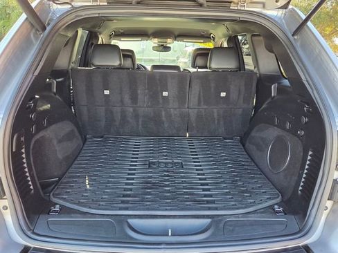 Used 2018 Jeep Grand Cherokee Altitude image 13