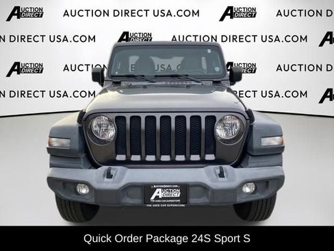Used 2018 Jeep Wrangler Unlimited Sport S image 2