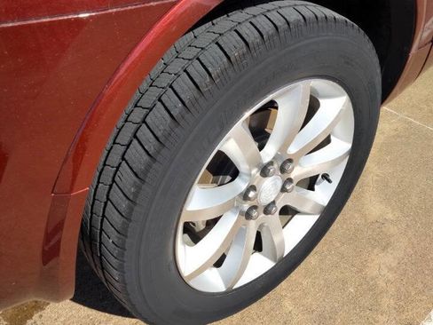 Used 2015 Buick Enclave Leather image 26