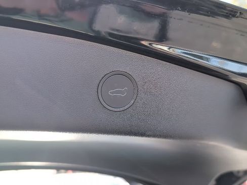 Used 2023 Tesla Model 3 Standard Range image 26