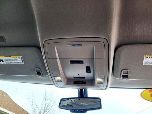 Used 2015 Chevrolet Silverado 1500 LTZ Z71 AWD/4WD image 22