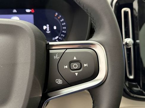 New 2026 Volvo XC40 B5 Plus w/ Protection Package Premier image 17