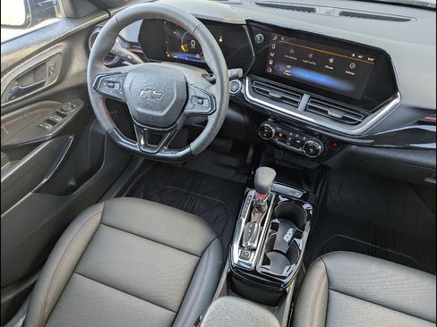 New 2026 Chevrolet Trax RS image 18