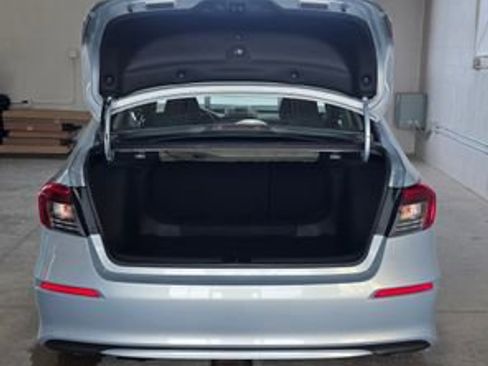 Used 2022 Honda Civic EX image 5