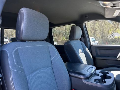 Used 2024 RAM 2500 Tradesman w/ Chrome Appearance Group image 12