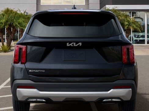 New 2026 Kia Sorento LX image 2